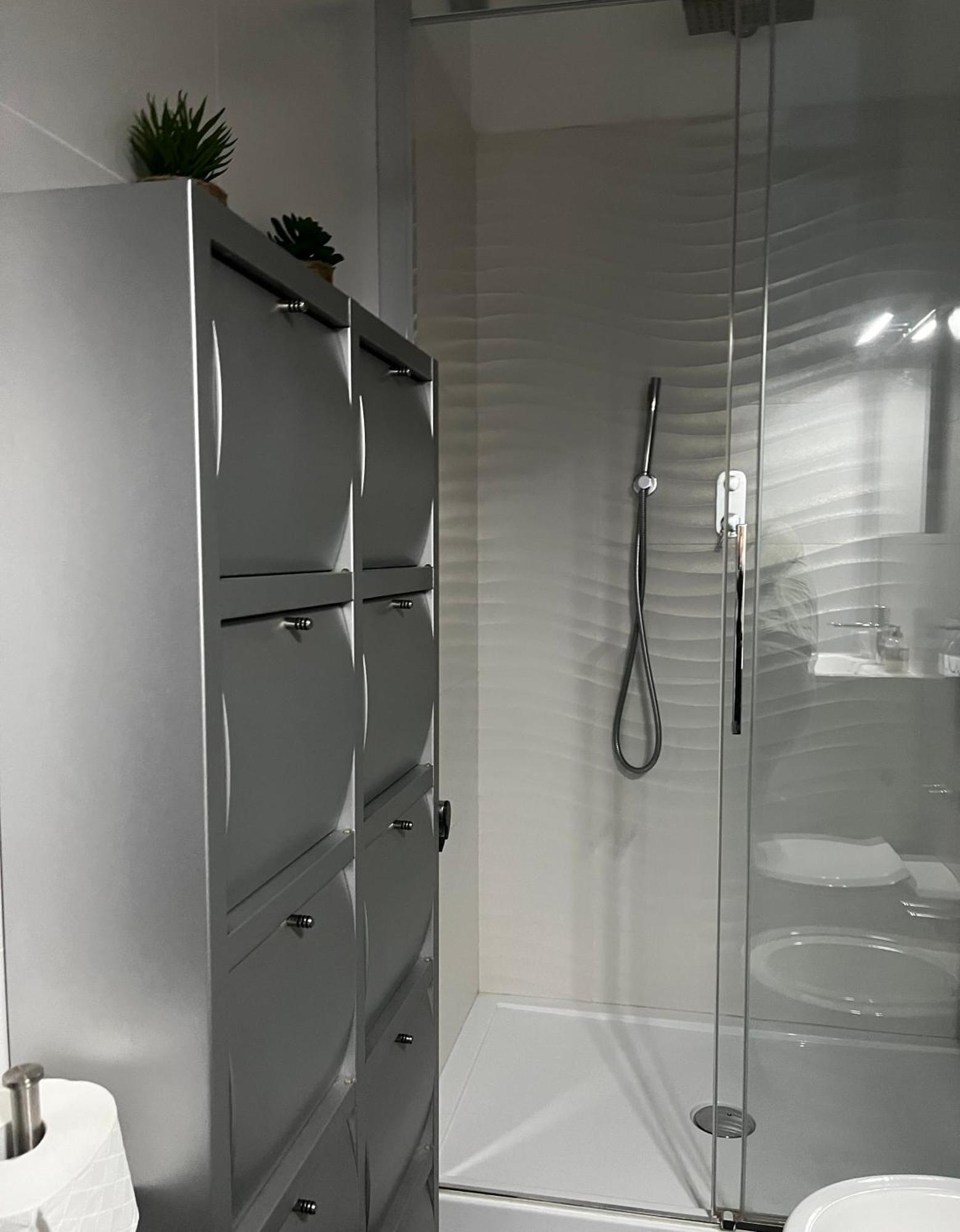Bellissima Con Bagno Privato Citylife - Sempione Homestay